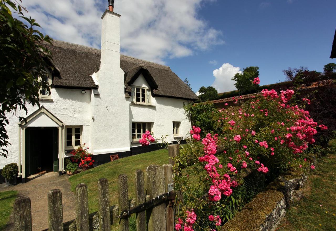 Brook Farmhouse Tedburn Exterior foto
